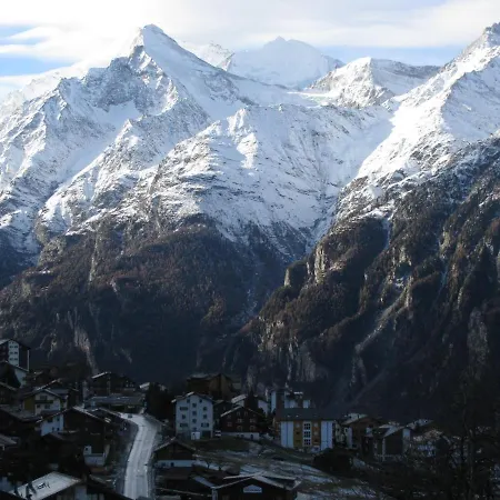 Πανσιόν Taverne